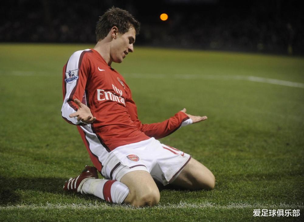 清晨埃因霍温备战欧篮联，伤情更新细节曝光，引发热议，年轻球员得到机会 -开云网页