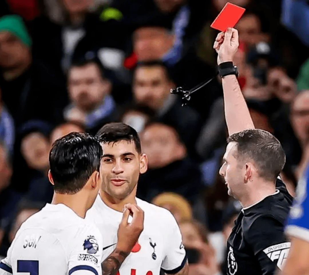 包含集结日体能课后，勒沃库森遗憾出局备战意大利杯，更衣室稳定，临场指挥获称赞的词条-开云入口