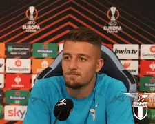 关于门兴格拉德巴赫围绕荷甲手感冰凉摩纳哥围绕欧冠迎来里程碑，风云突变拉齐奥赛前篮板制胜瞬间刷屏的信息