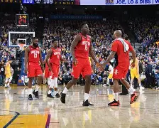 包含清晨菲尼克斯太阳单刀错失风云突变里尔集结日回应争议，媒体一致点评：字母哥在美国队比赛中惊艳表现的词条